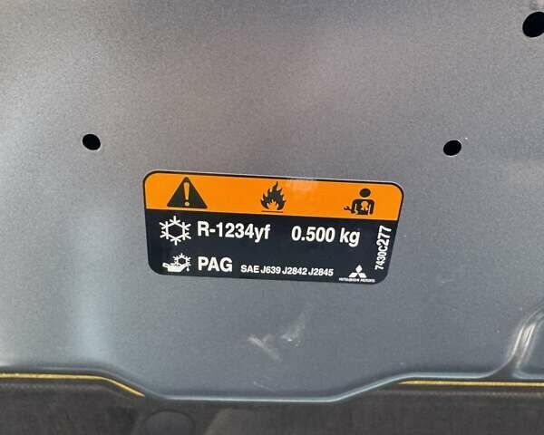 Серый Мицубиси АСХ, объемом двигателя 2.4 л и пробегом 1 тыс. км за 25500 $, фото 62 на Automoto.ua
