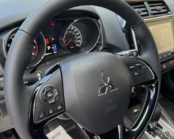 Серый Мицубиси АСХ, объемом двигателя 2.4 л и пробегом 1 тыс. км за 25500 $, фото 44 на Automoto.ua