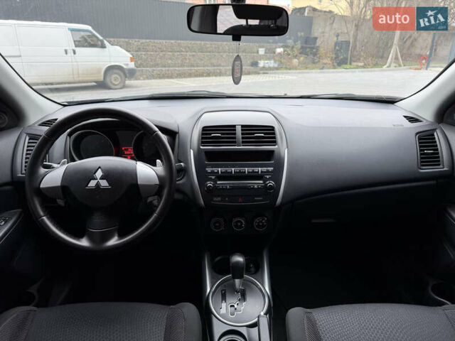 Синий Мицубиси АСХ, объемом двигателя 1.8 л и пробегом 180 тыс. км за 9200 $, фото 29 на Automoto.ua