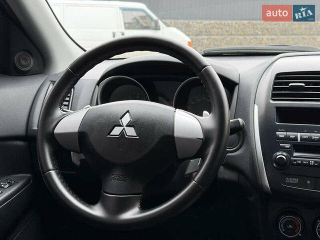 Синий Мицубиси АСХ, объемом двигателя 1.8 л и пробегом 180 тыс. км за 9200 $, фото 30 на Automoto.ua