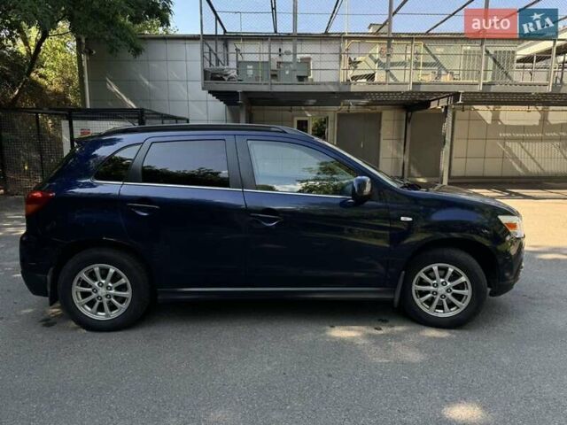 Синий Мицубиси АСХ, объемом двигателя 2 л и пробегом 210 тыс. км за 10500 $, фото 4 на Automoto.ua