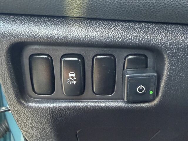 Синий Мицубиси АСХ, объемом двигателя 2 л и пробегом 147 тыс. км за 11500 $, фото 10 на Automoto.ua