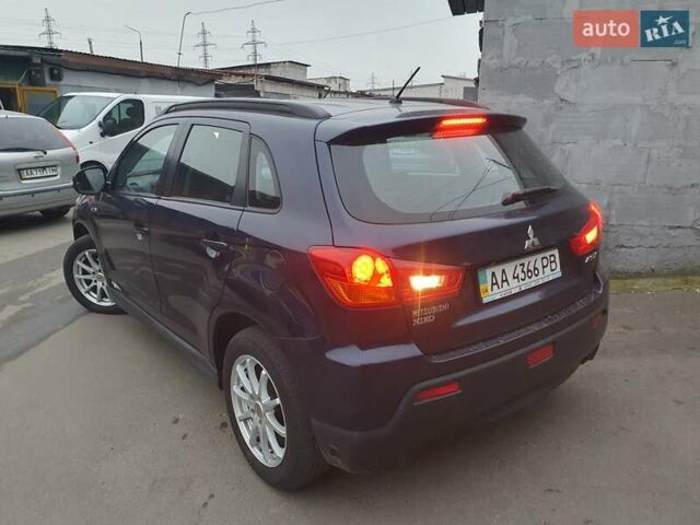 Синий Мицубиси АСХ, объемом двигателя 1.8 л и пробегом 195 тыс. км за 8500 $, фото 5 на Automoto.ua