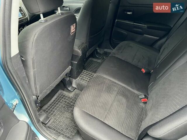 Синий Мицубиси АСХ, объемом двигателя 2 л и пробегом 140 тыс. км за 12500 $, фото 5 на Automoto.ua