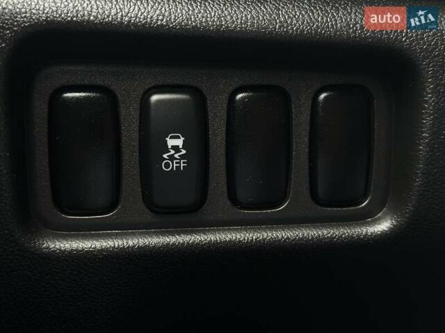 Синій Міцубісі АСХ, об'ємом двигуна 2 л та пробігом 91 тис. км за 12500 $, фото 32 на Automoto.ua