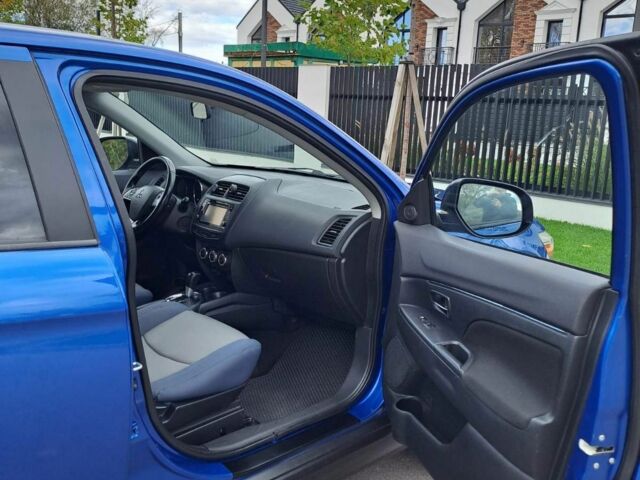 Синий Мицубиси АСХ, объемом двигателя 2.4 л и пробегом 180 тыс. км за 11500 $, фото 7 на Automoto.ua