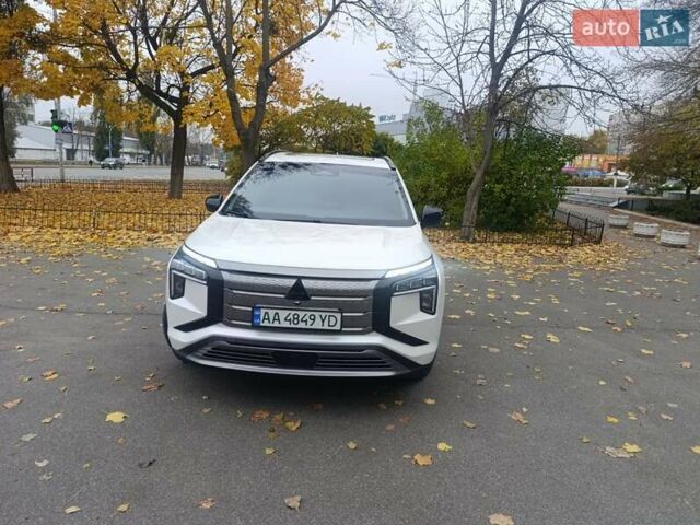 Белый Мицубиси Аиртрек, объемом двигателя 0 л и пробегом 5 тыс. км за 26300 $, фото 11 на Automoto.ua