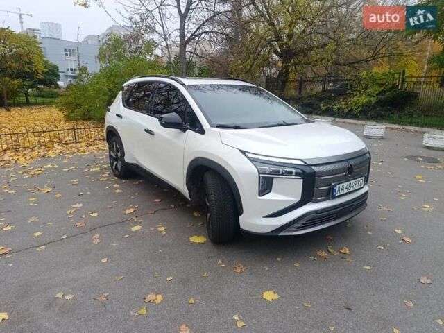 Белый Мицубиси Аиртрек, объемом двигателя 0 л и пробегом 5 тыс. км за 26300 $, фото 10 на Automoto.ua