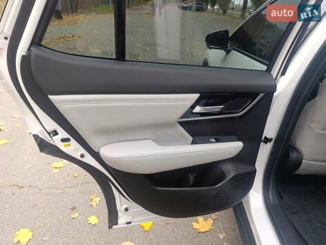 Белый Мицубиси Аиртрек, объемом двигателя 0 л и пробегом 5 тыс. км за 26300 $, фото 8 на Automoto.ua