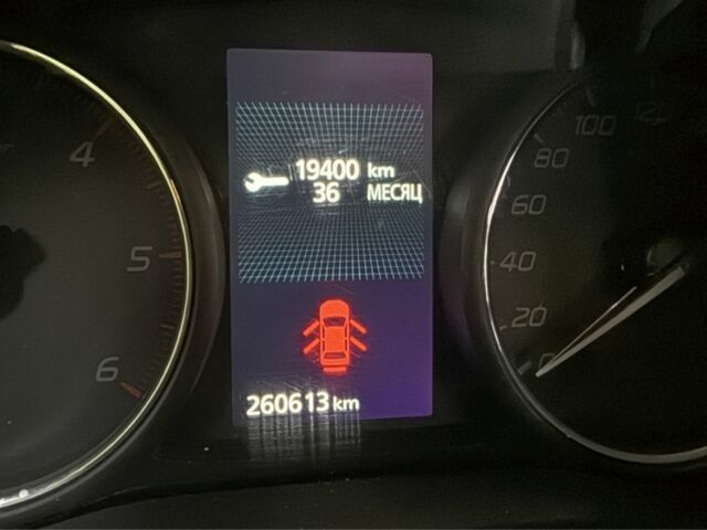 Красный Мицубиси Аиртрек, объемом двигателя 2.3 л и пробегом 260 тыс. км за 12000 $, фото 3 на Automoto.ua