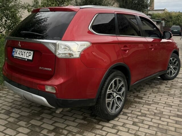 Красный Мицубиси Аиртрек, объемом двигателя 2.3 л и пробегом 260 тыс. км за 12000 $, фото 2 на Automoto.ua