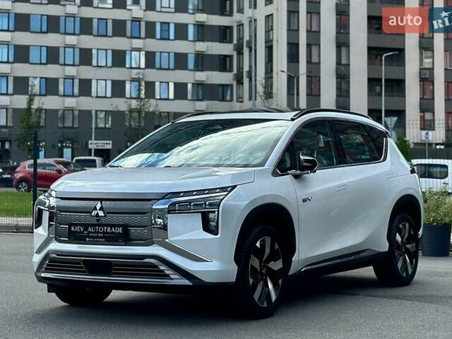Міцубісі Аіртрек, об'ємом двигуна 0 л та пробігом 1 тис. км за 28500 $, фото 4 на Automoto.ua