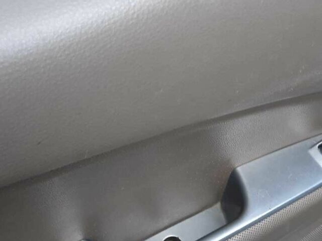 Сірий Міцубісі Аіртрек, об'ємом двигуна 2.4 л та пробігом 299 тис. км за 6099 $, фото 11 на Automoto.ua