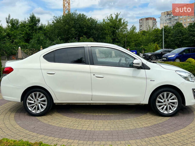 Мицубиси Эттрейдж 2014 в Львове на Automoto.ua Белый Мицубиси Эттрейдж, объемом двигателя 1.2 л и пробегом 191 тыс. км за 5999 $, фото 7 на Automoto.ua