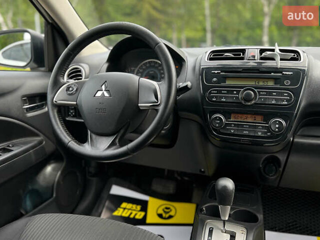 Мицубиси Эттрейдж 2014 в Львове на Automoto.ua Белый Мицубиси Эттрейдж, объемом двигателя 1.2 л и пробегом 191 тыс. км за 5999 $, фото 12 на Automoto.ua