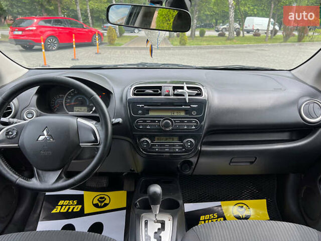 Мицубиси Эттрейдж 2014 в Львове на Automoto.ua Белый Мицубиси Эттрейдж, объемом двигателя 1.2 л и пробегом 191 тыс. км за 5999 $, фото 11 на Automoto.ua