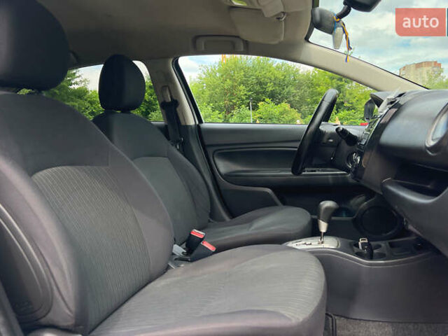 Мицубиси Эттрейдж 2014 в Львове на Automoto.ua Белый Мицубиси Эттрейдж, объемом двигателя 1.2 л и пробегом 191 тыс. км за 5999 $, фото 9 на Automoto.ua