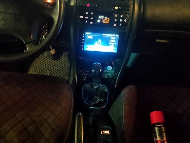 Міцубісі Харизма, об'ємом двигуна 1.8 л та пробігом 255 тис. км за 3500 $, фото 9 на Automoto.ua