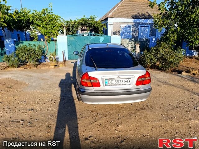 Мицубиси Харизма, объемом двигателя 1.9 л и пробегом 0 тыс. км за 2600 $, фото 3 на Automoto.ua