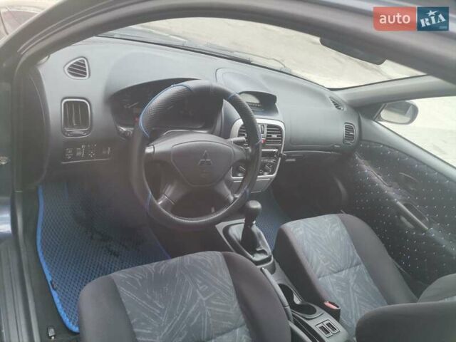 Міцубісі Харизма, об'ємом двигуна 1.6 л та пробігом 185 тис. км за 3200 $, фото 5 на Automoto.ua