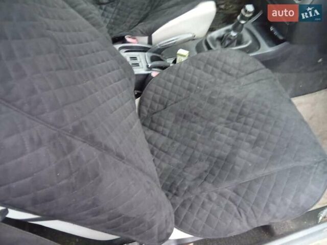 Міцубісі Харизма, об'ємом двигуна 1.6 л та пробігом 436 тис. км за 2500 $, фото 9 на Automoto.ua