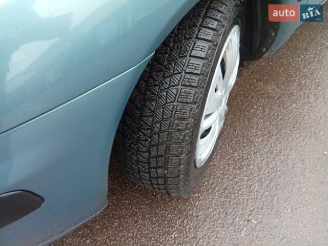 Міцубісі Харизма, об'ємом двигуна 1.6 л та пробігом 436 тис. км за 2500 $, фото 3 на Automoto.ua