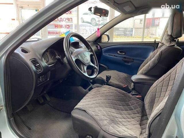 Міцубісі Харизма, об'ємом двигуна 1.6 л та пробігом 346 тис. км за 2990 $, фото 16 на Automoto.ua