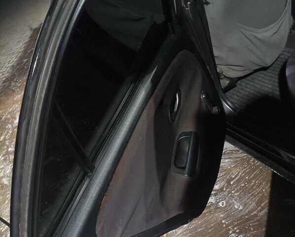 Мицубиси Харизма, объемом двигателя 0 л и пробегом 250 тыс. км за 3200 $, фото 8 на Automoto.ua