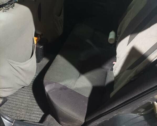 Мицубиси Харизма, объемом двигателя 0 л и пробегом 250 тыс. км за 3200 $, фото 7 на Automoto.ua