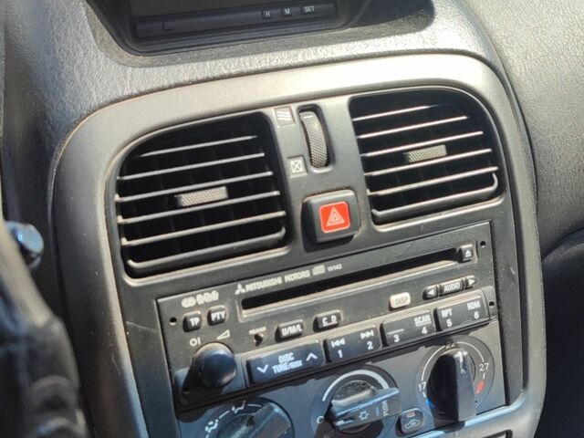 Мицубиси Харизма 2002 в Кривом Роге на Automoto.ua Серый Мицубиси Харизма, объемом двигателя 1.8 л и пробегом 287 тыс. км за 3300 $, фото 9 на Automoto.ua