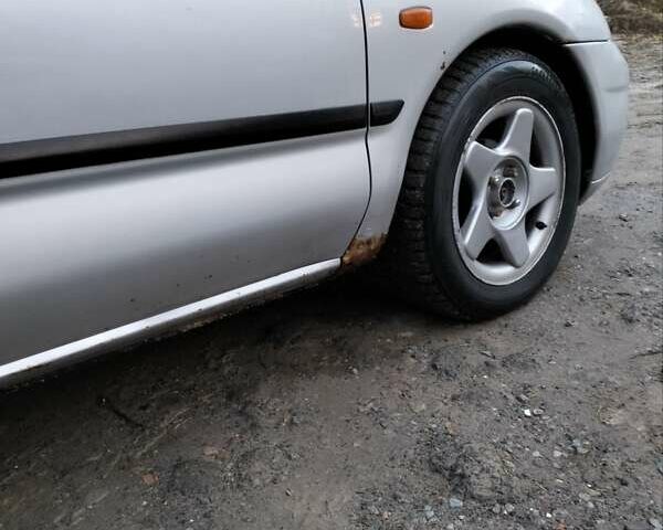 Міцубісі Харизма 1998 у Львові на Automoto.ua Сірий Міцубісі Харизма, об'ємом двигуна 1.6 л та пробігом 300 тис. км за 1500 $, фото 6 на Automoto.ua