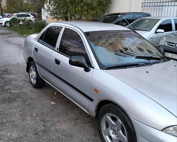 Міцубісі Харизма 1998 у Львові на Automoto.ua Сірий Міцубісі Харизма, об'ємом двигуна 1.6 л та пробігом 300 тис. км за 1500 $, фото 7 на Automoto.ua