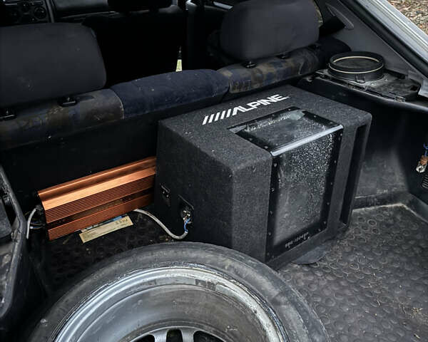 Серый Мицубиси Харизма, объемом двигателя 1.6 л и пробегом 340 тыс. км за 2000 $, фото 9 на Automoto.ua