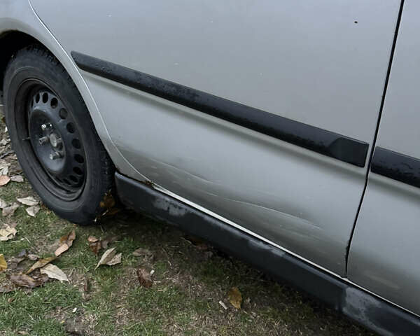 Серый Мицубиси Харизма, объемом двигателя 1.6 л и пробегом 340 тыс. км за 2000 $, фото 4 на Automoto.ua