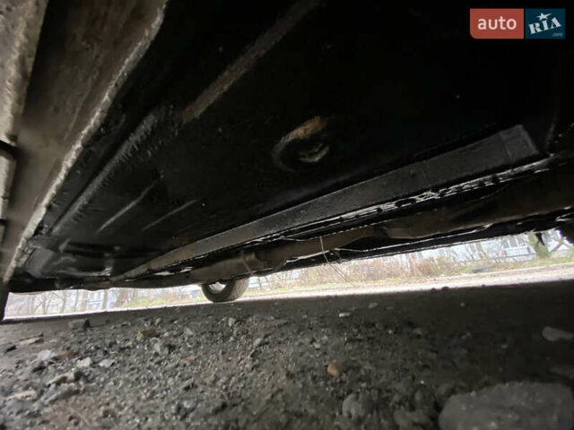 Сірий Міцубісі Харизма, об'ємом двигуна 1.83 л та пробігом 265 тис. км за 2850 $, фото 24 на Automoto.ua