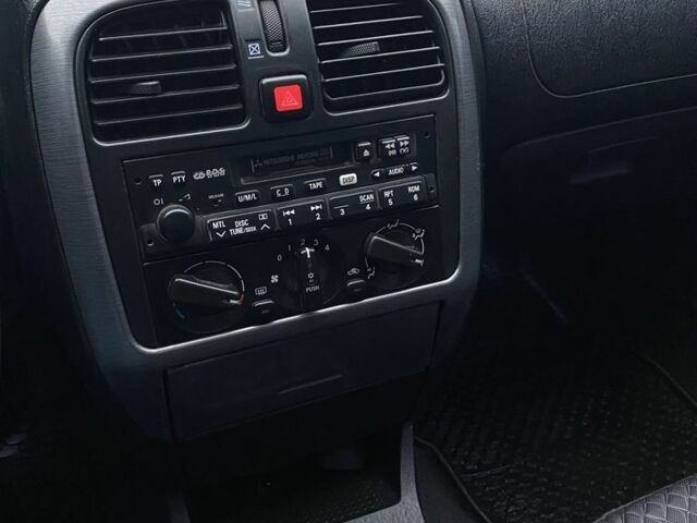 Серый Мицубиси Харизма, объемом двигателя 1.8 л и пробегом 265 тыс. км за 2850 $, фото 18 на Automoto.ua