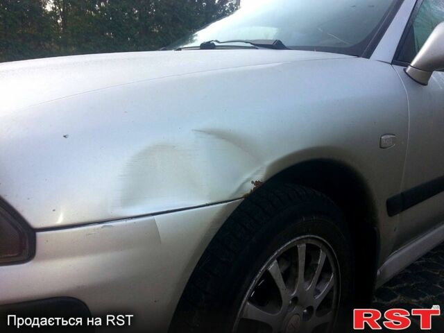 Серый Мицубиси Харизма, объемом двигателя 1.6 л и пробегом 310 тыс. км за 2150 $, фото 3 на Automoto.ua