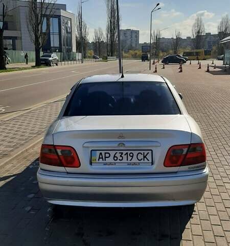 Сірий Міцубісі Харизма, об'ємом двигуна 1.6 л та пробігом 340 тис. км за 2099 $, фото 5 на Automoto.ua