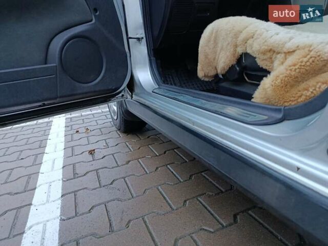 Сірий Міцубісі Харизма, об'ємом двигуна 1.6 л та пробігом 212 тис. км за 3700 $, фото 5 на Automoto.ua