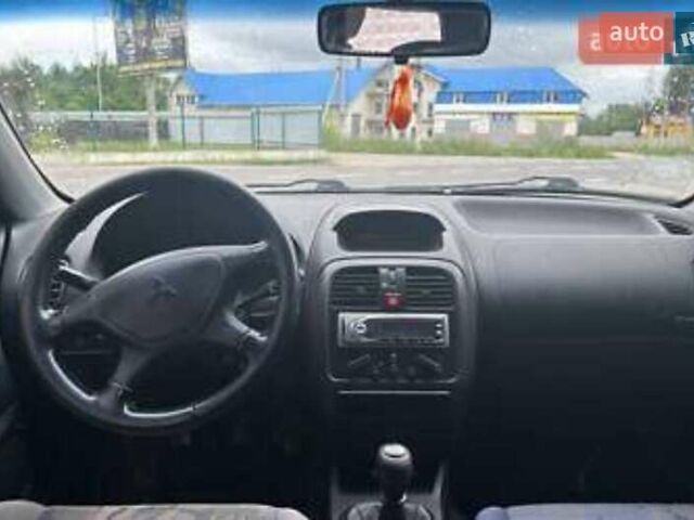 Міцубісі Харизма 2003 у Надворной на Automoto.ua Сірий Міцубісі Харизма, об'ємом двигуна 1.6 л та пробігом 245 тис. км за 1950 $, фото 9 на Automoto.ua