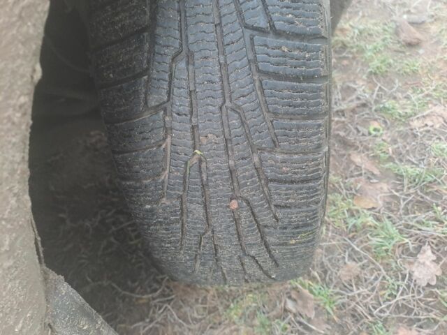 Серый Мицубиси Харизма, объемом двигателя 0 л и пробегом 333 тыс. км за 2700 $, фото 12 на Automoto.ua