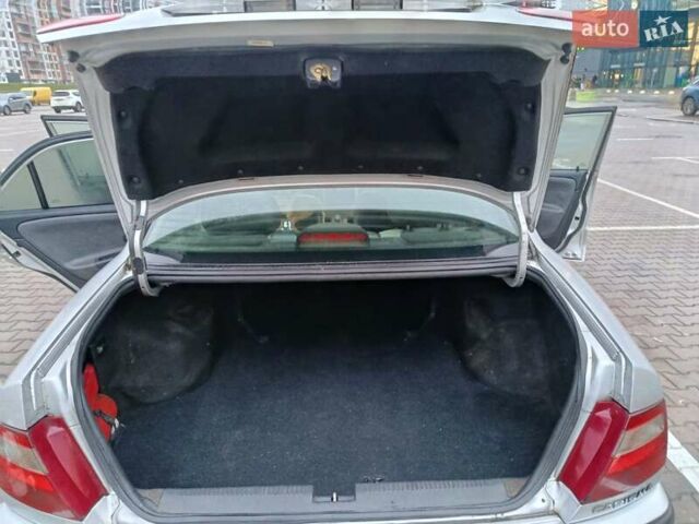 Сірий Міцубісі Харизма, об'ємом двигуна 1.6 л та пробігом 212 тис. км за 3700 $, фото 12 на Automoto.ua