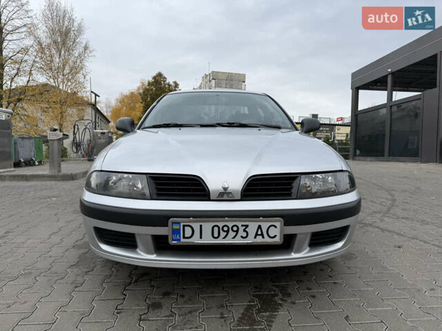Міцубісі Харизма 2003 у Яготине на Automoto.ua Сірий Міцубісі Харизма, об'ємом двигуна 1.6 л та пробігом 184 тис. км за 3900 $, фото 1 на Automoto.ua