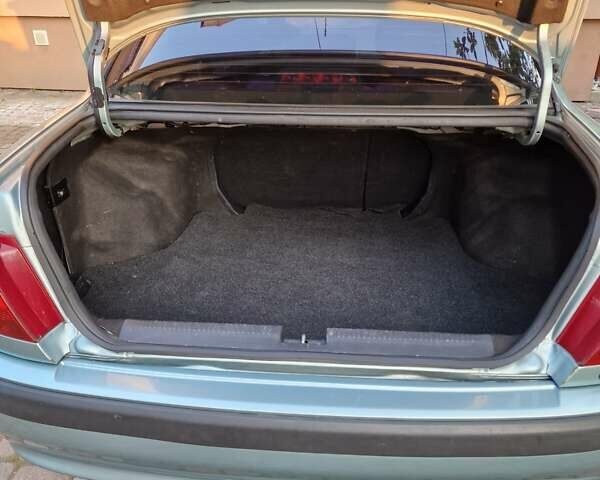 Серый Мицубиси Харизма, объемом двигателя 1.6 л и пробегом 286 тыс. км за 4800 $, фото 11 на Automoto.ua