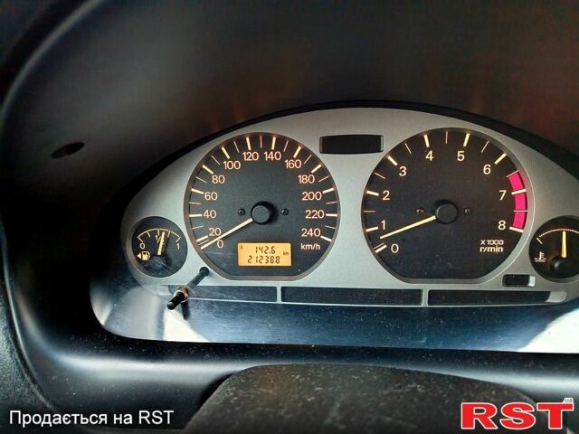 Серый Мицубиси Харизма, объемом двигателя 1.6 л и пробегом 212 тыс. км за 3700 $, фото 12 на Automoto.ua