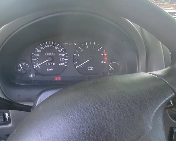 Сірий Міцубісі Харизма, об'ємом двигуна 1.83 л та пробігом 228 тис. км за 1500 $, фото 11 на Automoto.ua
