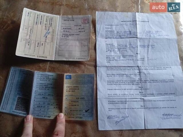 Серый Мицубиси Харизма, объемом двигателя 1.9 л и пробегом 65 тыс. км за 1650 $, фото 13 на Automoto.ua