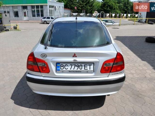 Серый Мицубиси Харизма, объемом двигателя 1.6 л и пробегом 380 тыс. км за 2200 $, фото 8 на Automoto.ua