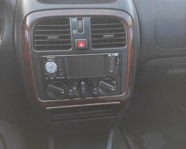 Сірий Міцубісі Харизма, об'ємом двигуна 1.6 л та пробігом 527 тис. км за 2200 $, фото 21 на Automoto.ua