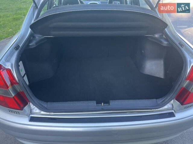 Серый Мицубиси Харизма, объемом двигателя 1.8 л и пробегом 214 тыс. км за 5650 $, фото 24 на Automoto.ua